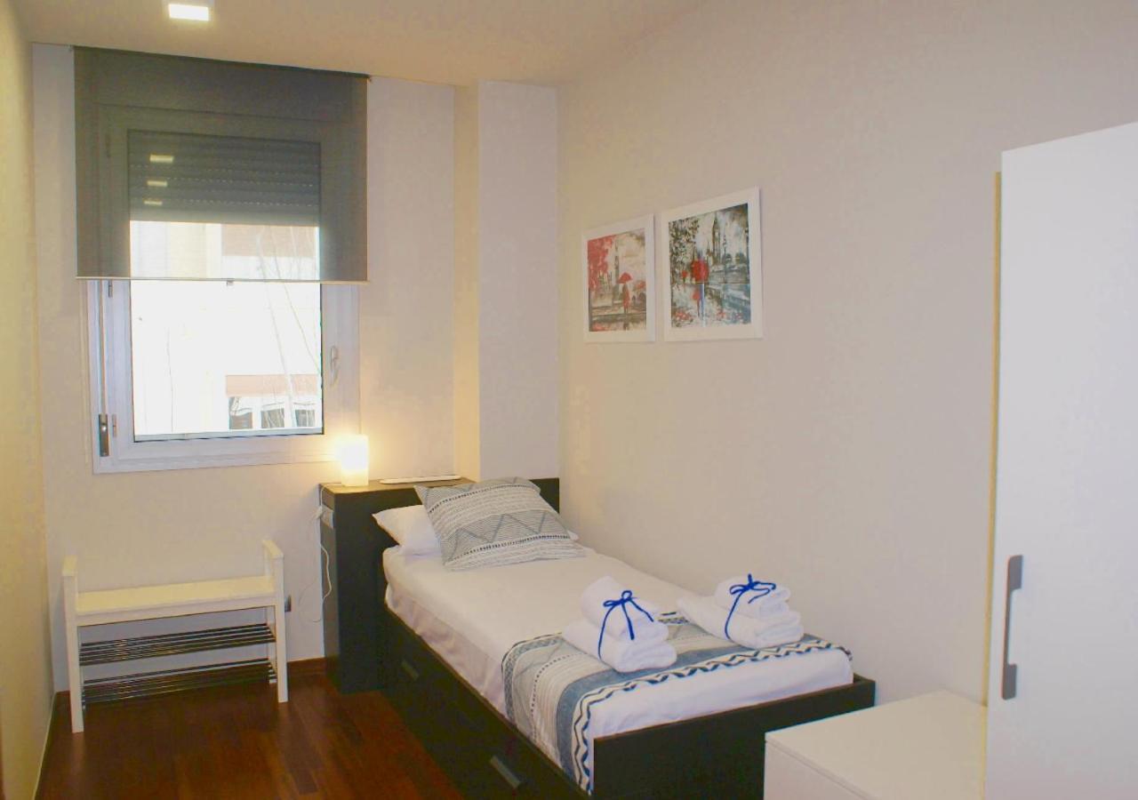 Carmed Homely Apartment By Hlclub Agency Vilanova i la Geltrú Exteriör bild